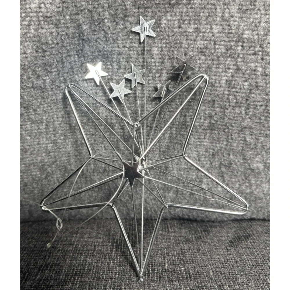 Department 56 - Silver/Gold Wire Star Ornament - 6”